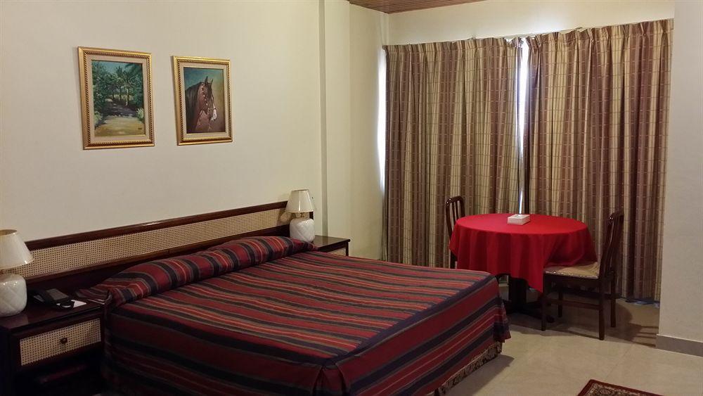 Atlas Hotel Manáma Kültér fotó